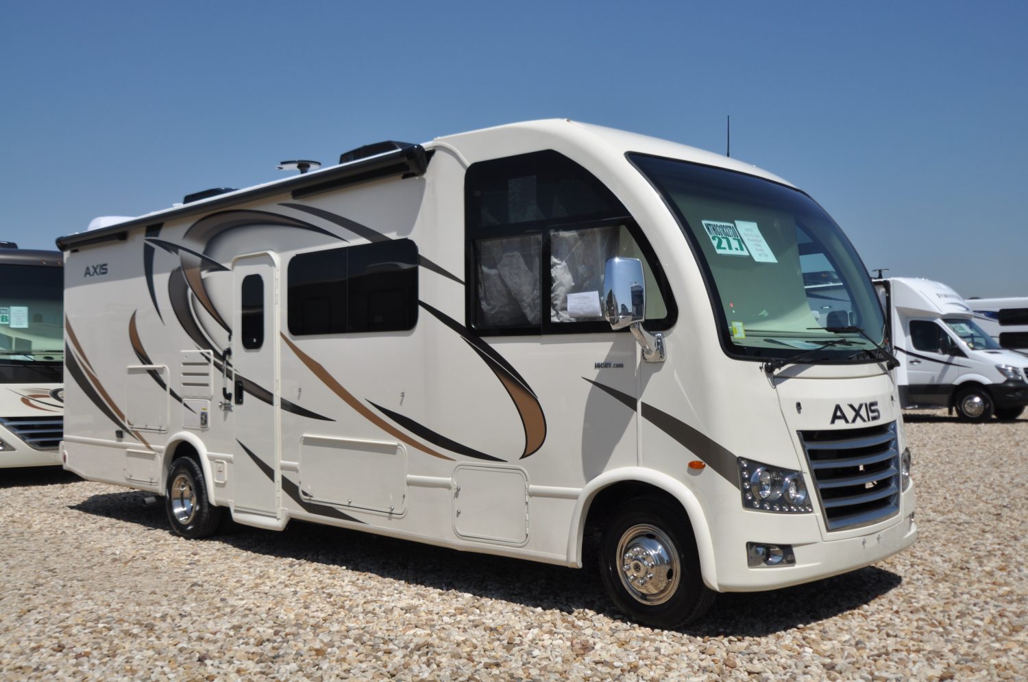 2018 Thor Axis Review, Class A sold to the Pringle’s of Palm Springs