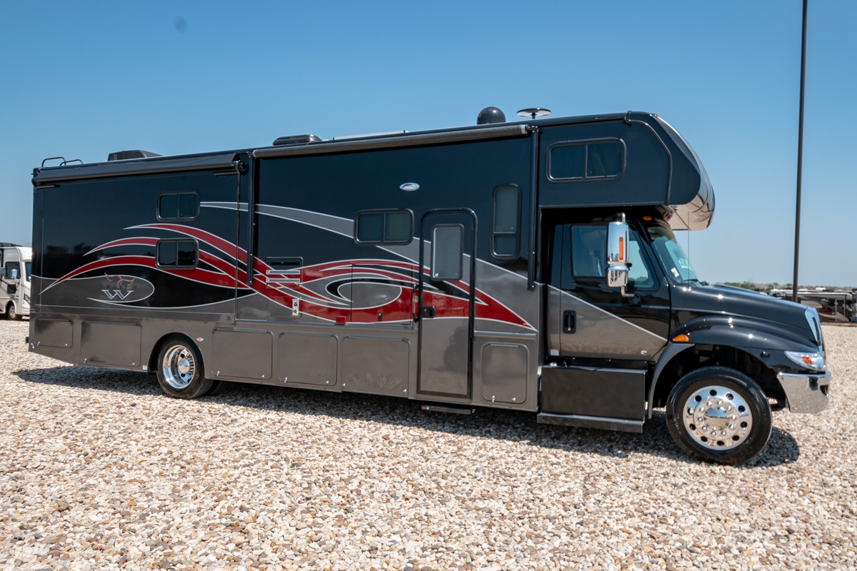 2019 Nexus Wraith Review, Class C sold to the Gaiser’s of Sheridan
