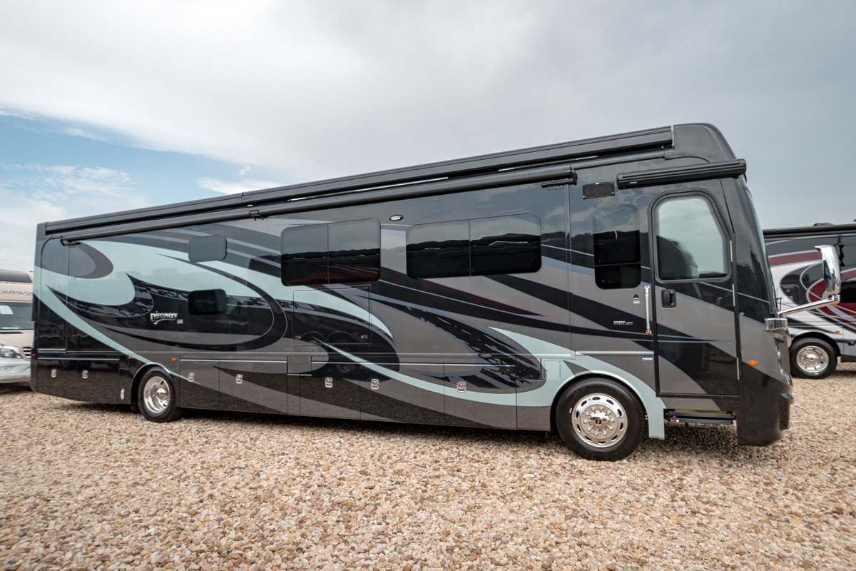 2019 Fleetwood Discovery Review, Diesel Pusher sold to the Ocheskey’s